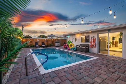 1445 Cindy Dr, Lake Worth Beach, FL, 33461-6021 | Card Image