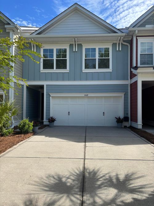 2069 Kings Gate Ln, Mount Pleasant, SC, 29466-8162 | Card Image