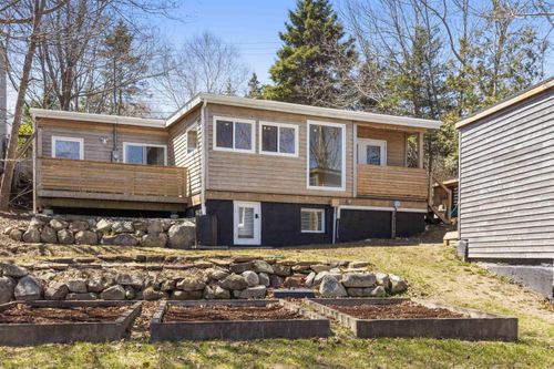 3166 Purcells Cove Rd, Halifax, NS, B3P2G5 | Card Image