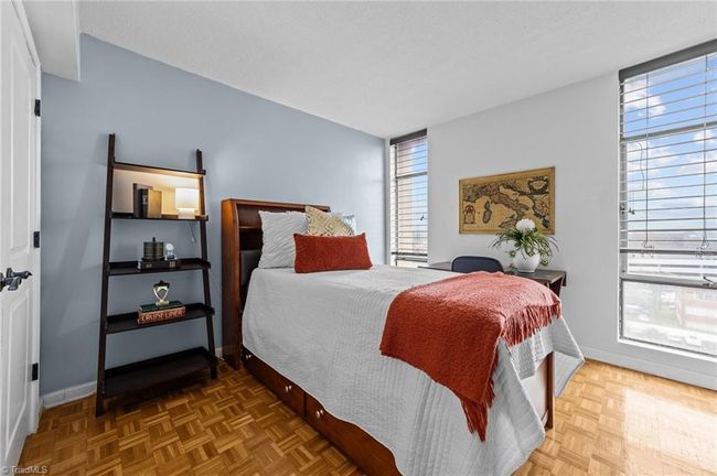 UNIT-906 - 1101 N Elm St, House other with 2 bedrooms, 2 bathrooms and null parking in Greensboro NC | Image 19