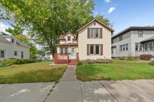 1526 N 4th St, Mankato, MN, 56001-3210 | Card Image