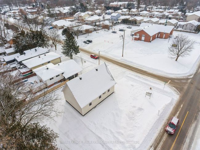 364 Regent St, Home with 0 bedrooms, 2 bathrooms and null parking in Orillia ON | Image 41