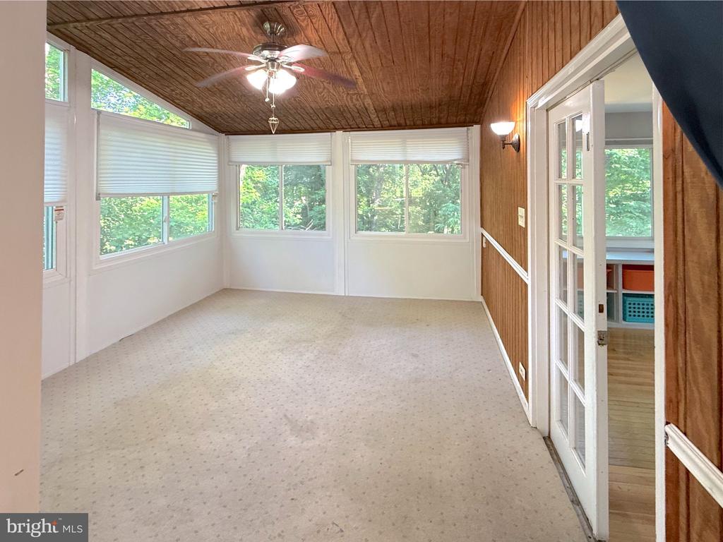 Residential in ELLICOTT CITY 4