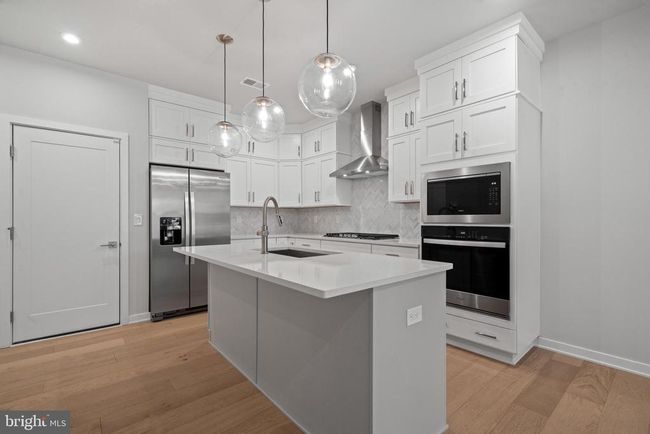 43476 Danville Ter, Condo with 3 bedrooms, 3 bathrooms and null parking in ASHBURN VA | Image 9