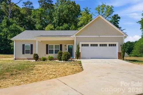 184 Watering Trough Rd, Statesville, NC, 28677-2039 | Card Image