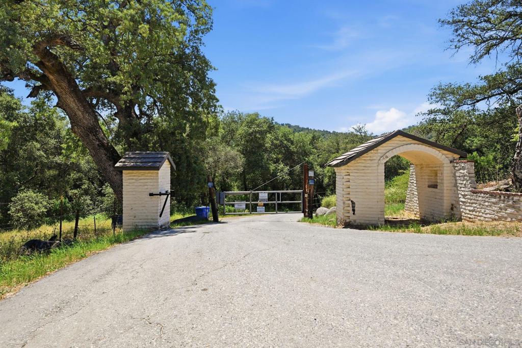 Residential in Santa Ysabel 2