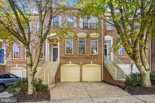 9508 Lagersfield Cir, VIENNA, VA, 22181-6173 | Card Image