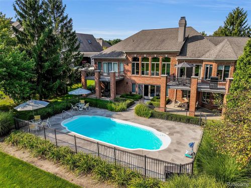 5007 Rockaway Ln, Clarkston, MI, 48348-5042 | Card Image