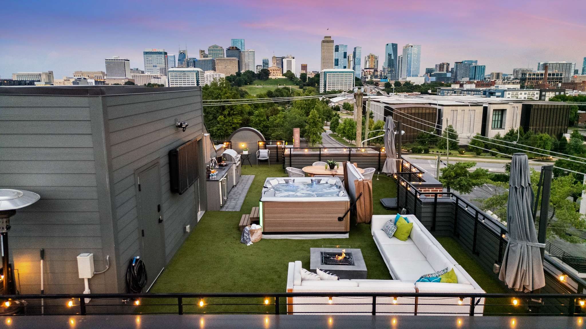 Madison St, Nashville, TN 37208