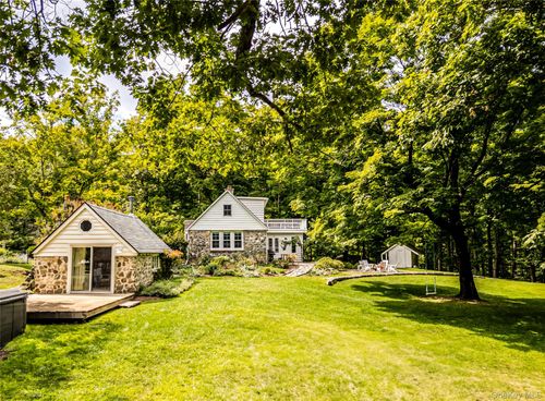 111 Miller Rd, Hudson, NY, 12534-4543 | Card Image