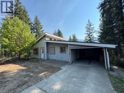 102 Chase Rd, Christina Lake, BC, V0H1E2 | Card Image