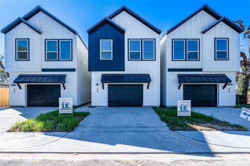 5402 Margarita St, Houston, TX, 77020-8706 | Card Image