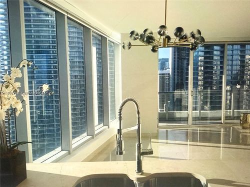 apt-2915-475 Brickell Ave, Miami, FL, 33131-2596 | Card Image
