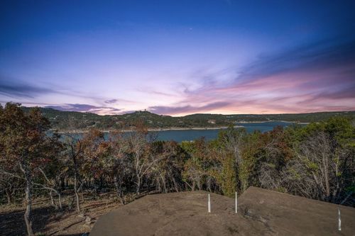 8504 Lime Creek Rd, Volente, TX, 78641-9107 | Card Image