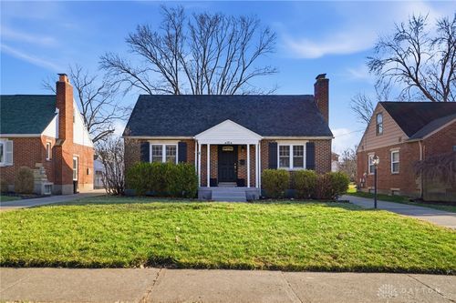 448 Triangle Ave, Oakwood, OH, 45419-1734 | Card Image