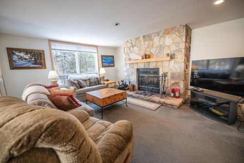 m22-1D Brookside Village Way, West Dover, VT, 05356 | Card Image