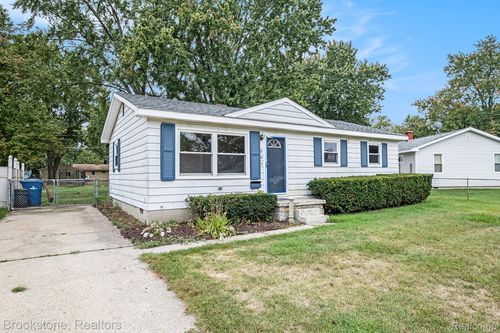 805 Hartner Dr, Holly, MI, 48442-1262 | Card Image