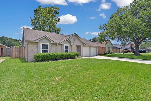 10812 Collingswood Dr, La Porte, TX, 77571-4330 | Card Image