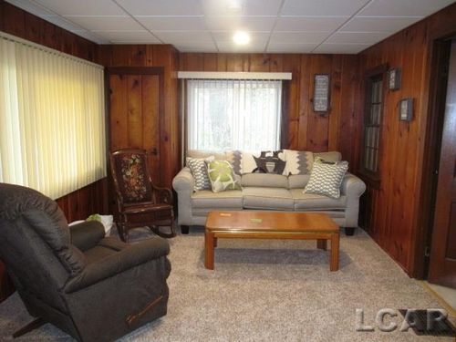 11753 Onsted Hwy, Brooklyn, MI, 49230-9213 | Card Image