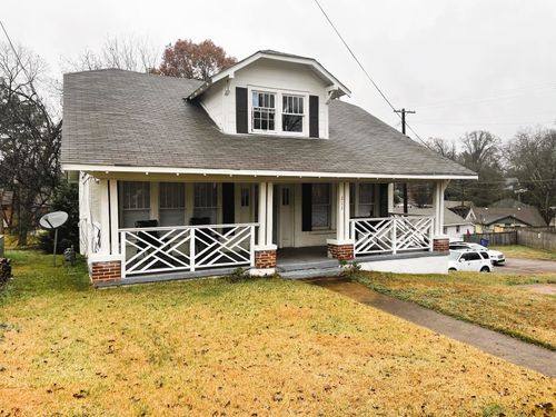 213 E Mattielou St, FLORENCE, AL, 35630-3090 | Card Image