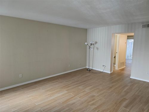 apt-6-5917 Fairdale Ln, Houston, TX, 77057-6318 | Card Image