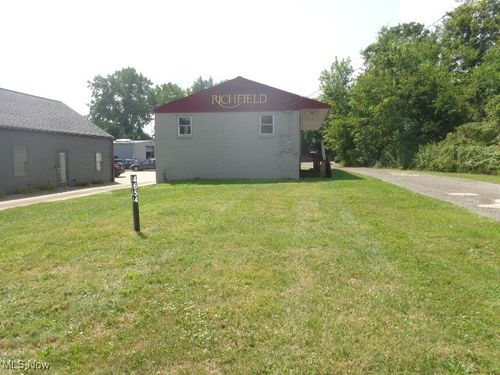 4654 W Streetsboro Rd, Richfield, OH, 44286-9531 | Card Image