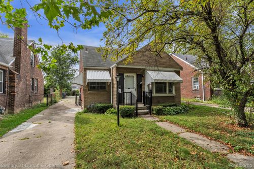 18681 Blackmoor St, Detroit, MI, 48234-3719 | Card Image