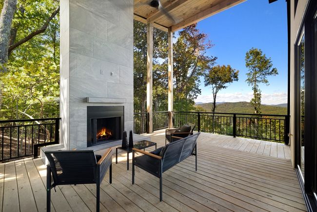 714 Scouts Overlook, Home with 4 bedrooms, 5 bathrooms and null parking in MORGANTON GA | Image 13