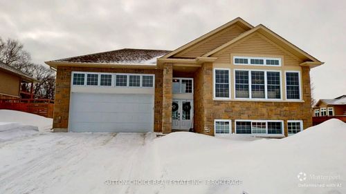 23 Mapleridge Dr, North Bay, ON, P1C0B5 | Card Image
