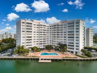 5B - 9102 W Bay Harbor Dr, Condo with 1 bedrooms, 1 bathrooms and null parking in Bay Harbor Islands FL | Image 2