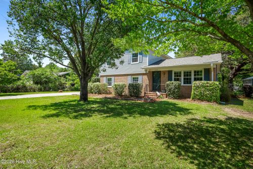 4925 Pleasant Oaks Dr, Wilmington, NC, 28412-7704 | Card Image