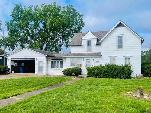 203 Oak St, Nortonville, KS, 66060-4020 | Card Image