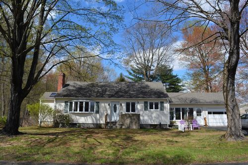 18 Highland Park Dr, West Springfield, MA, 01089-4530 | Card Image