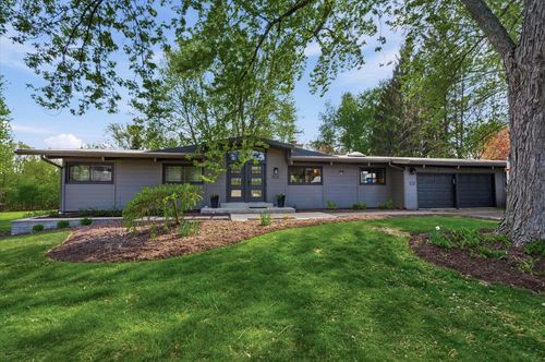 8221 Fairmont Lane, Greendale, WI, 53129 | Card Image