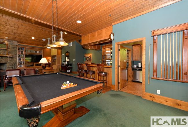 Lounge | Image 19