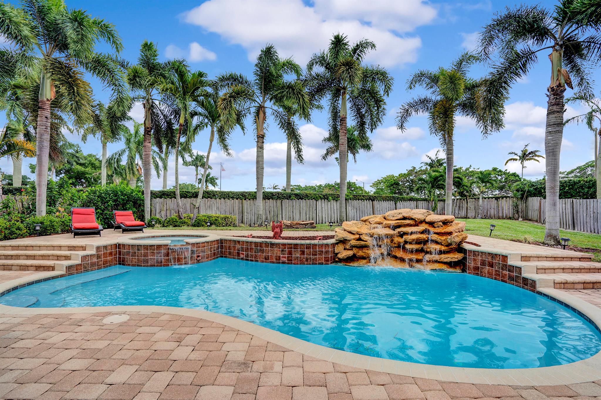 Windy Cir, Boynton Beach, FL 33472