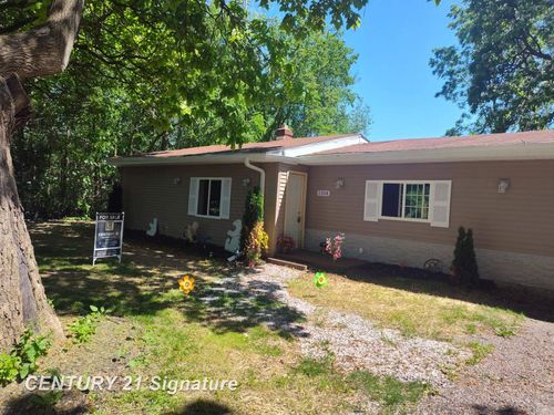 1314 Alexandrine Ave, Mount Morris, MI, 48458-1709 | Card Image