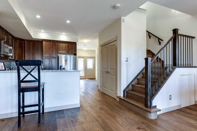 75 Cougar Ridge Landing Sw, Home with 3 bedrooms, 2 bathrooms and 2 parking in Calgary AB | Image 26