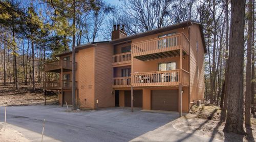 3908 Sherwood Forest Dr, Traverse City, MI, 49686-3989 | Card Image