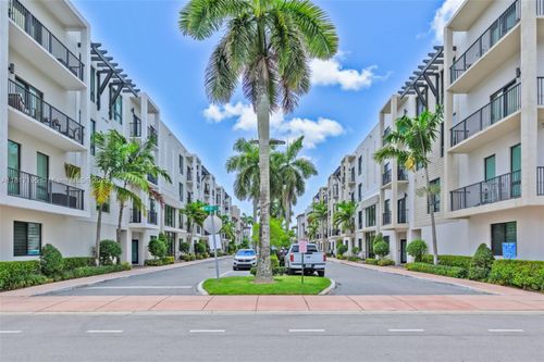 unit-38-4740 Nw 84th Ct, Doral, FL, 33166-5963 | Card Image