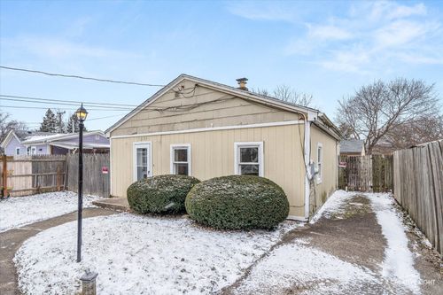 1235 Talma St, Aurora, IL, 60505-5641 | Card Image