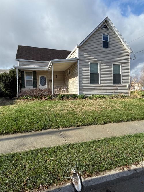 409 South St, Batesville, IN, 47006-1452 | Card Image