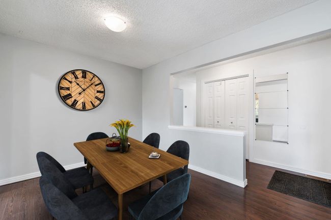 79 Sunmount Close Se, Home with 5 bedrooms, 2 bathrooms and 4 parking in Calgary AB | Image 11