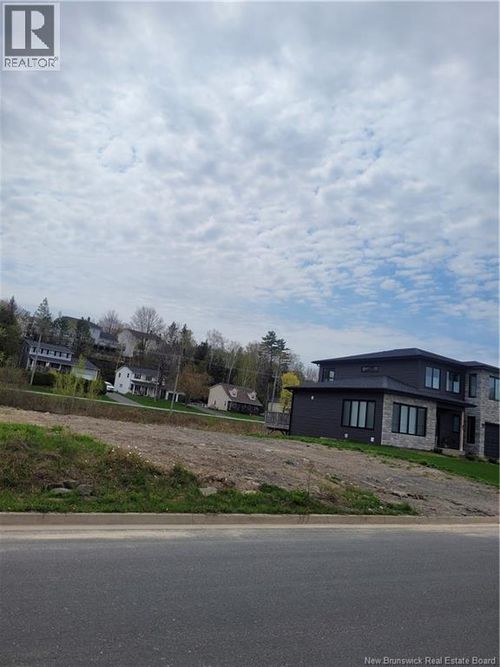 79 Still Water Cres, Fredericton, NB, E3B0V8 | Card Image