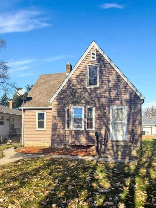 2003 Cottage Ave E, Saint Paul, MN, 55119-3213 | Card Image