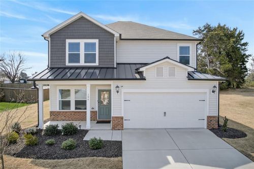 106 Stillhouse Farm Dr, Graham, NC, 27253-3391 | Card Image