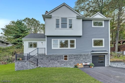 94 Upper High Crest Dr, West Milford, NJ, 07480-3730 | Card Image