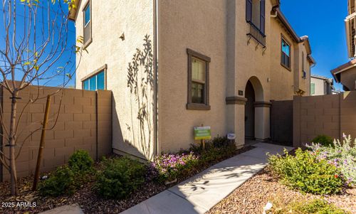 3914 S 58th Ln, Phoenix, AZ, 85043-6424 | Card Image