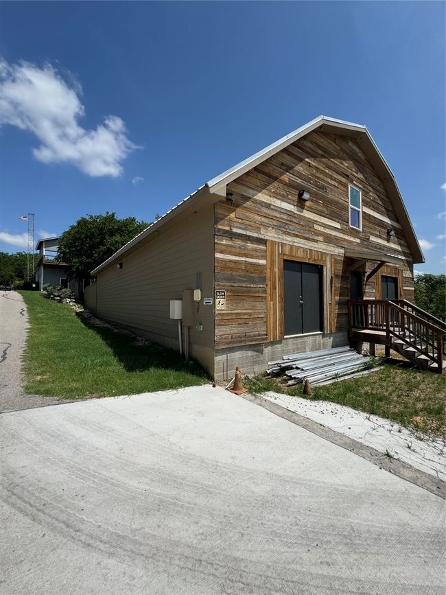 Storage Barn | Image 9