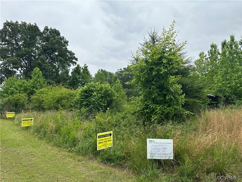 330 Hughes Rd, Alton, VA, 24520-3641 | Card Image